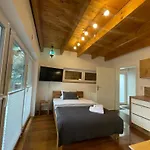 Im Stadtzentrum Von Bernau - Komfortable Mit 2 Zimmern, Bad, Spuelmaschine, Waschmaschine, Komplette Kueche, Wlan, Terrasse, Ruhige Lage Apartment