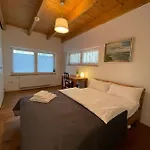 Im Stadtzentrum Von Bernau - Komfortable Mit 2 Zimmern, Bad, Spuelmaschine, Waschmaschine, Komplette Kueche, Wlan, Terrasse, Ruhige Lage Bernau bei Berlin