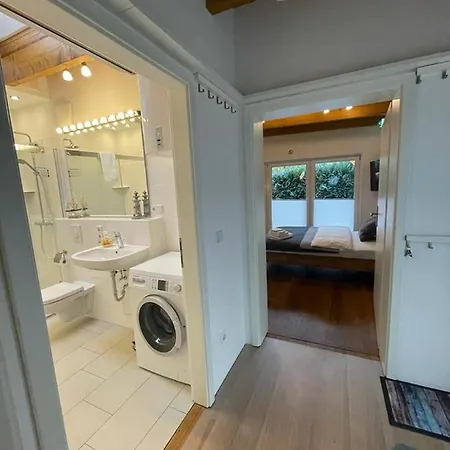 Im Stadtzentrum Von Bernau - Komfortable Mit 2 Zimmern, Bad, Spuelmaschine, Waschmaschine, Komplette Kueche, Wlan, Terrasse, Ruhige Lage Apartment