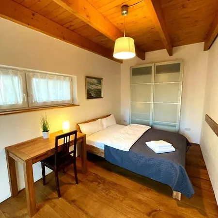 Im Stadtzentrum Von Bernau - Komfortable Mit 2 Zimmern, Bad, Spuelmaschine, Waschmaschine, Komplette Kueche, Wlan, Terrasse, Ruhige Lage Bernau bei Berlin