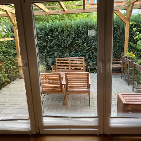 Im Stadtzentrum Von Bernau - Komfortable Mit 2 Zimmern, Bad, Spuelmaschine, Waschmaschine, Komplette Kueche, Wlan, Terrasse, Ruhige Lage Apartment *