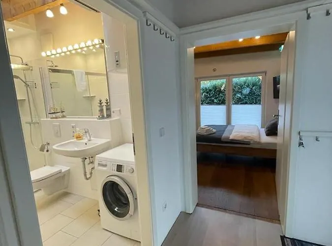 Im Stadtzentrum Von Bernau - Komfortable Mit 2 Zimmern, Bad, Spuelmaschine, Waschmaschine, Komplette Kueche, Wlan, Terrasse, Ruhige Lage Lägenhet