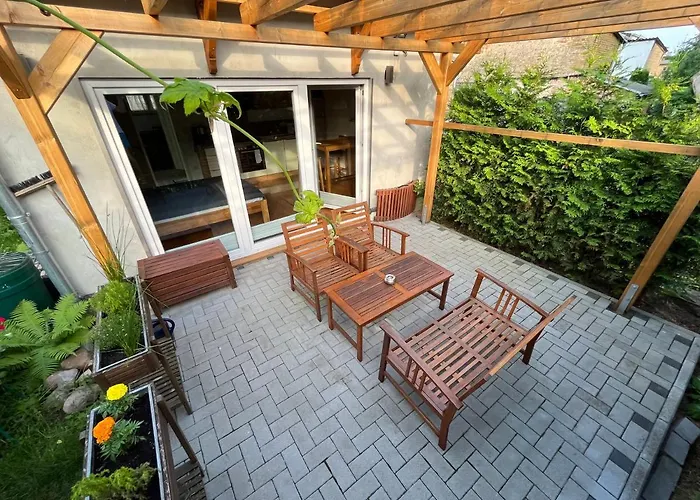 Im Stadtzentrum Von Bernau - Komfortable Mit 2 Zimmern, Bad, Spuelmaschine, Waschmaschine, Komplette Kueche, Wlan, Terrasse, Ruhige Lage *